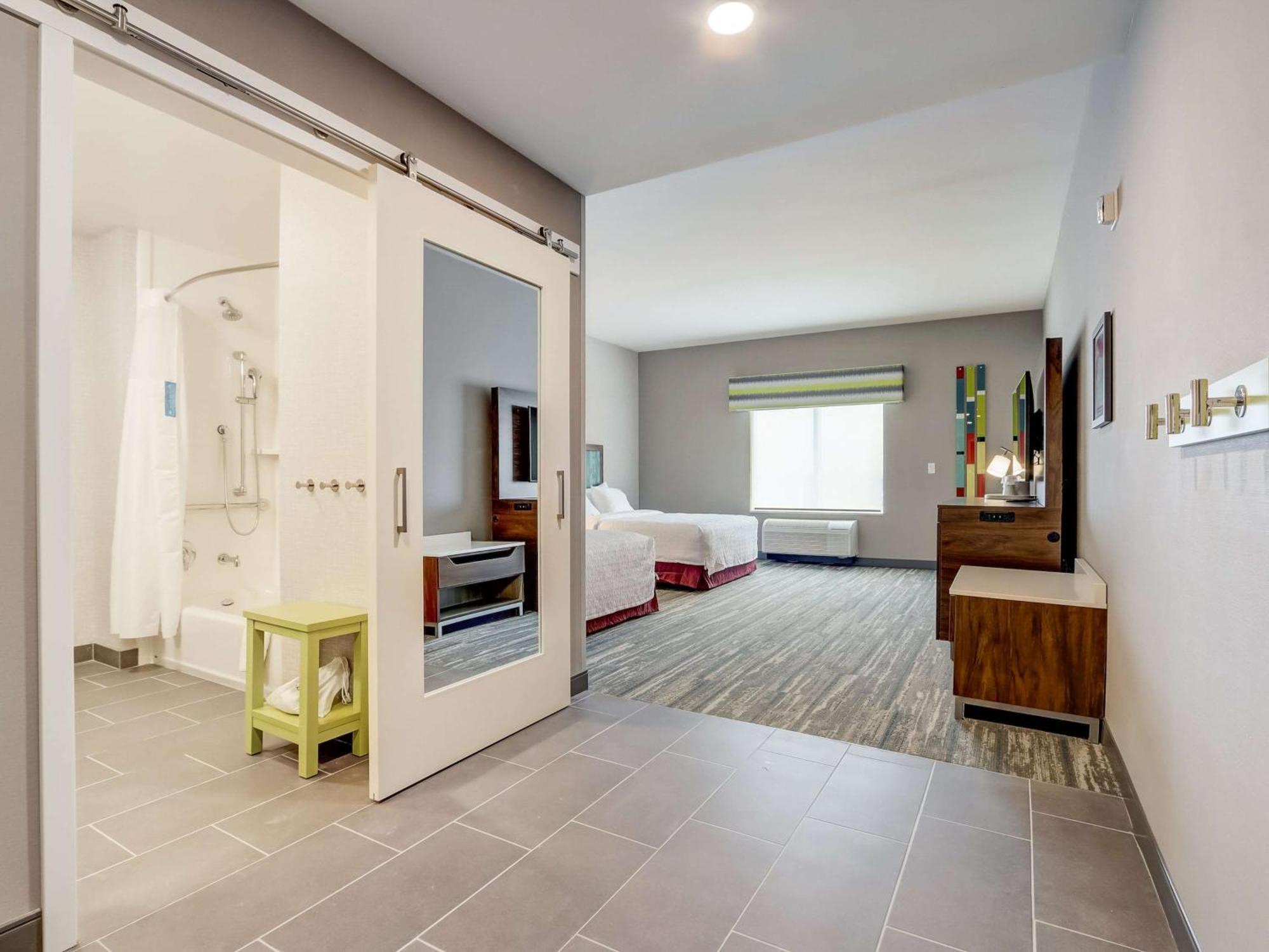 Hampton Inn & Suites Cincinnati Midtown Rookwood エクステリア 写真