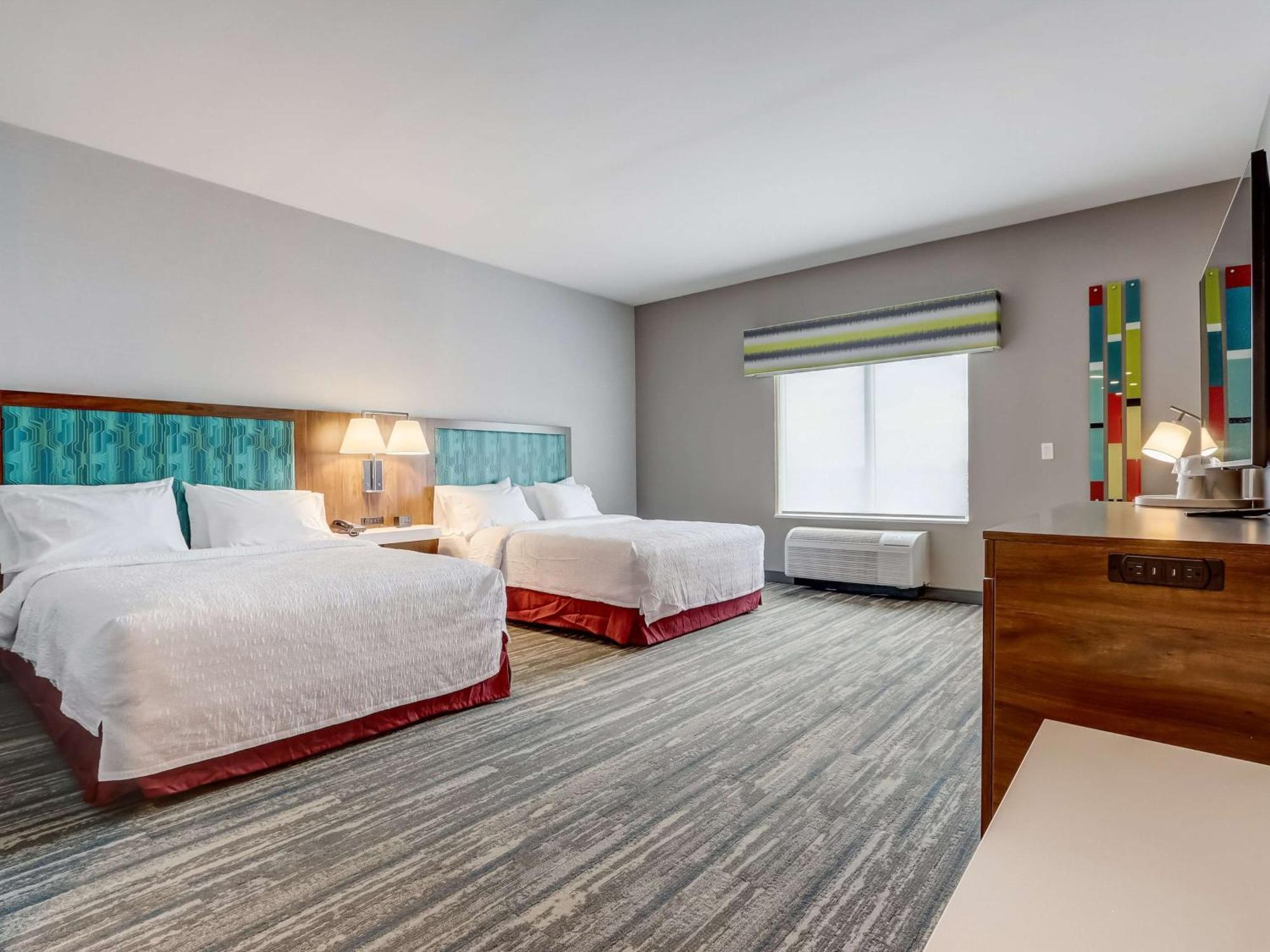 Hampton Inn & Suites Cincinnati Midtown Rookwood エクステリア 写真