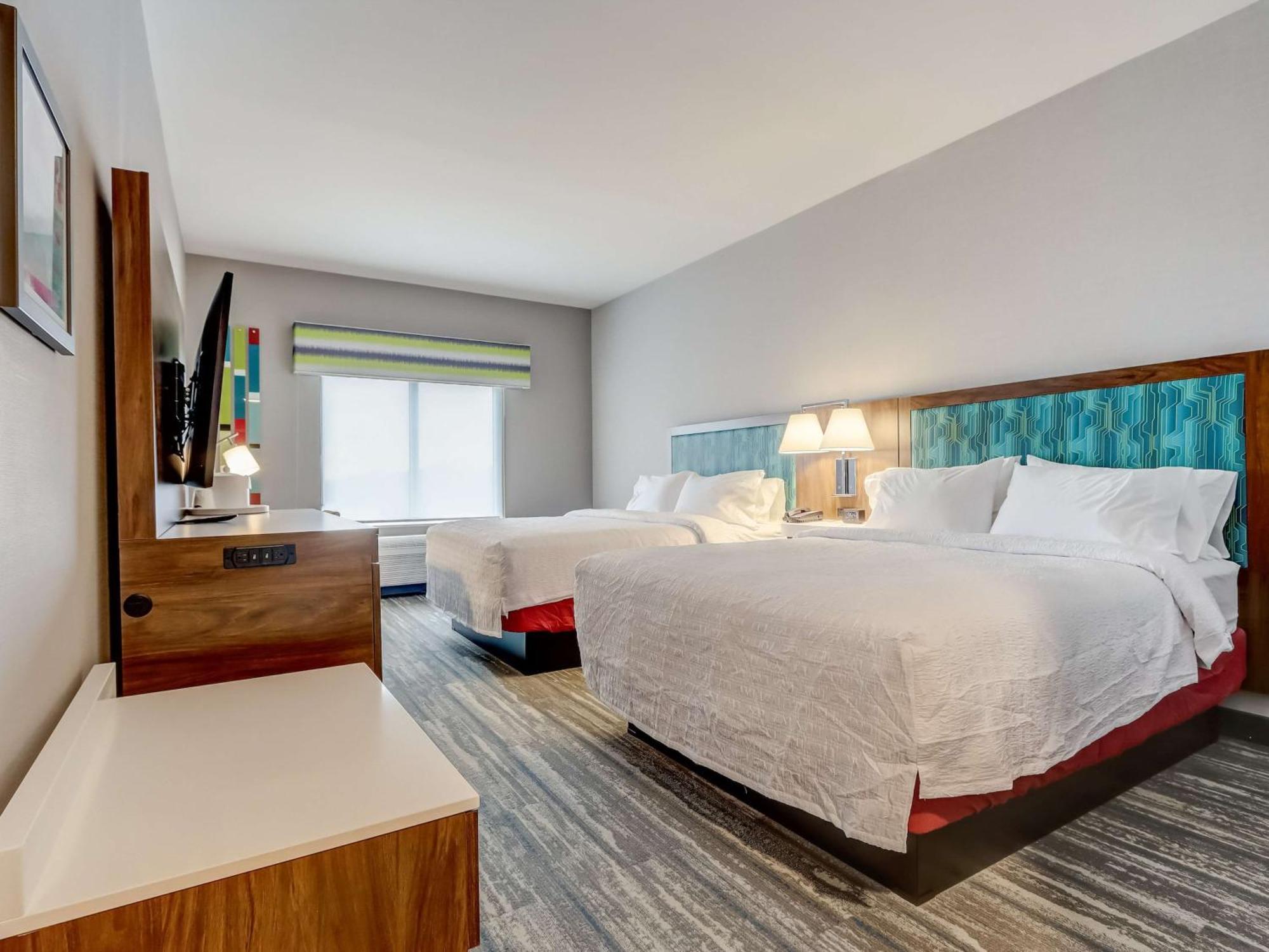 Hampton Inn & Suites Cincinnati Midtown Rookwood エクステリア 写真