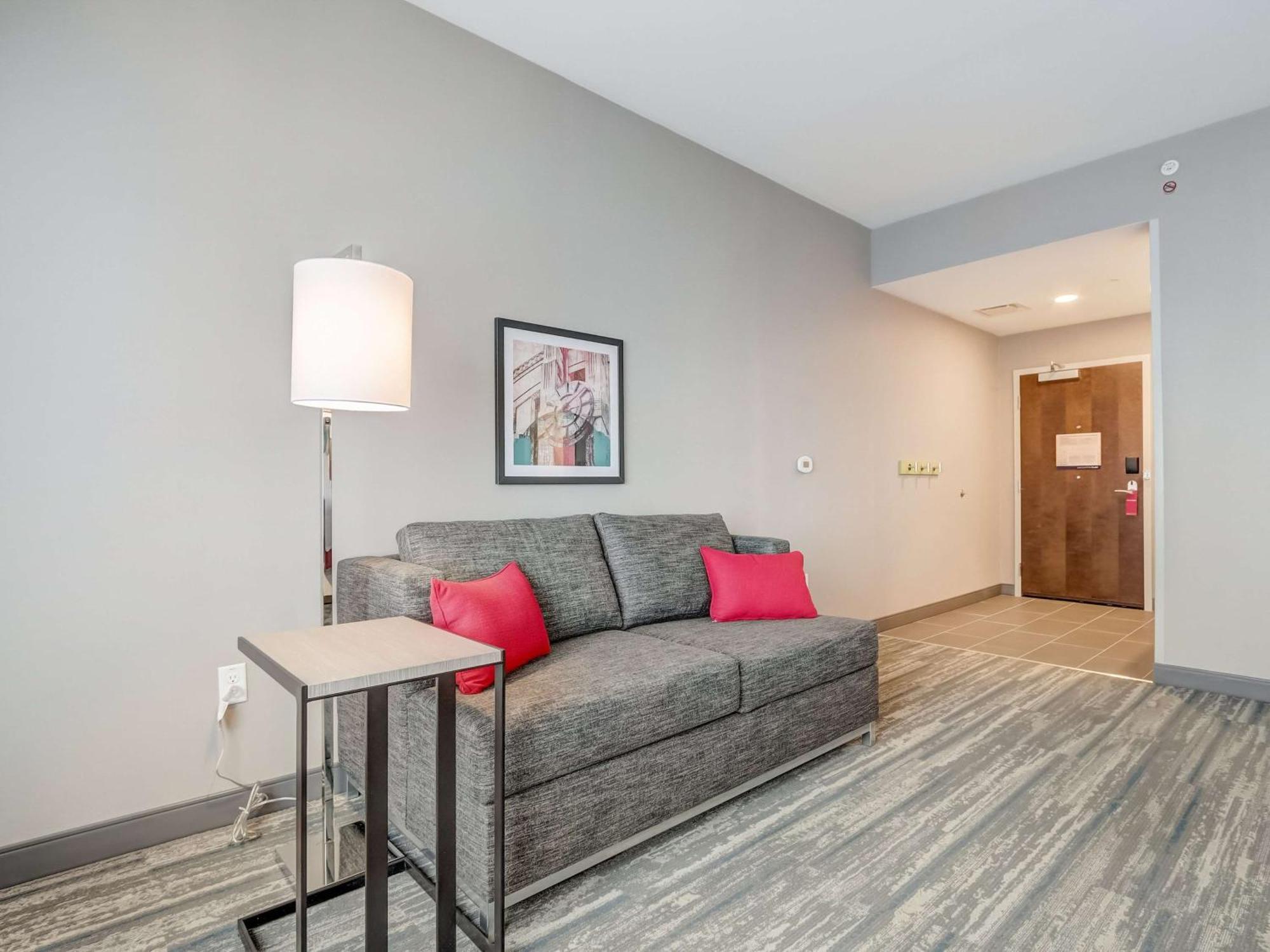 Hampton Inn & Suites Cincinnati Midtown Rookwood エクステリア 写真