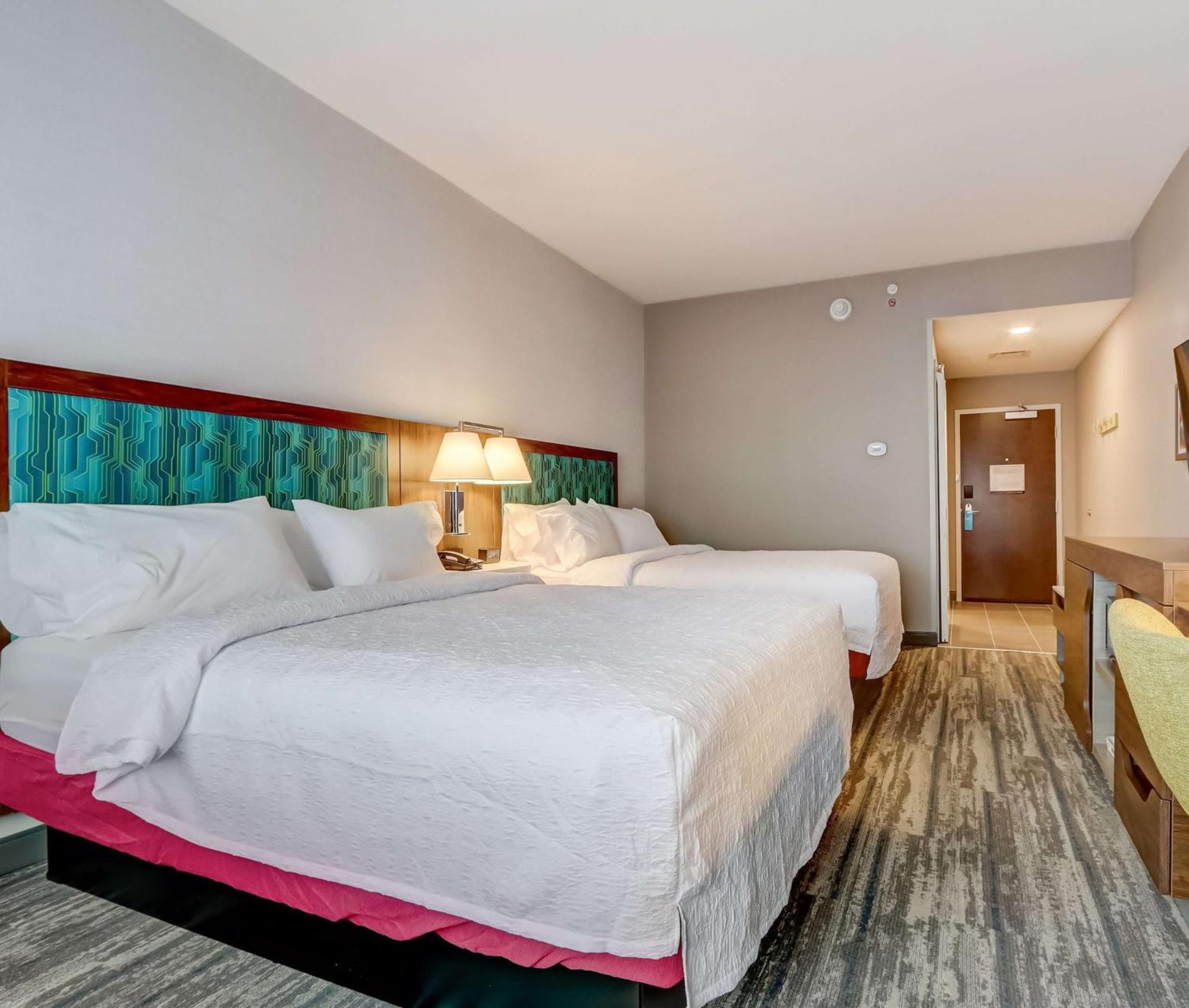 Hampton Inn & Suites Cincinnati Midtown Rookwood エクステリア 写真