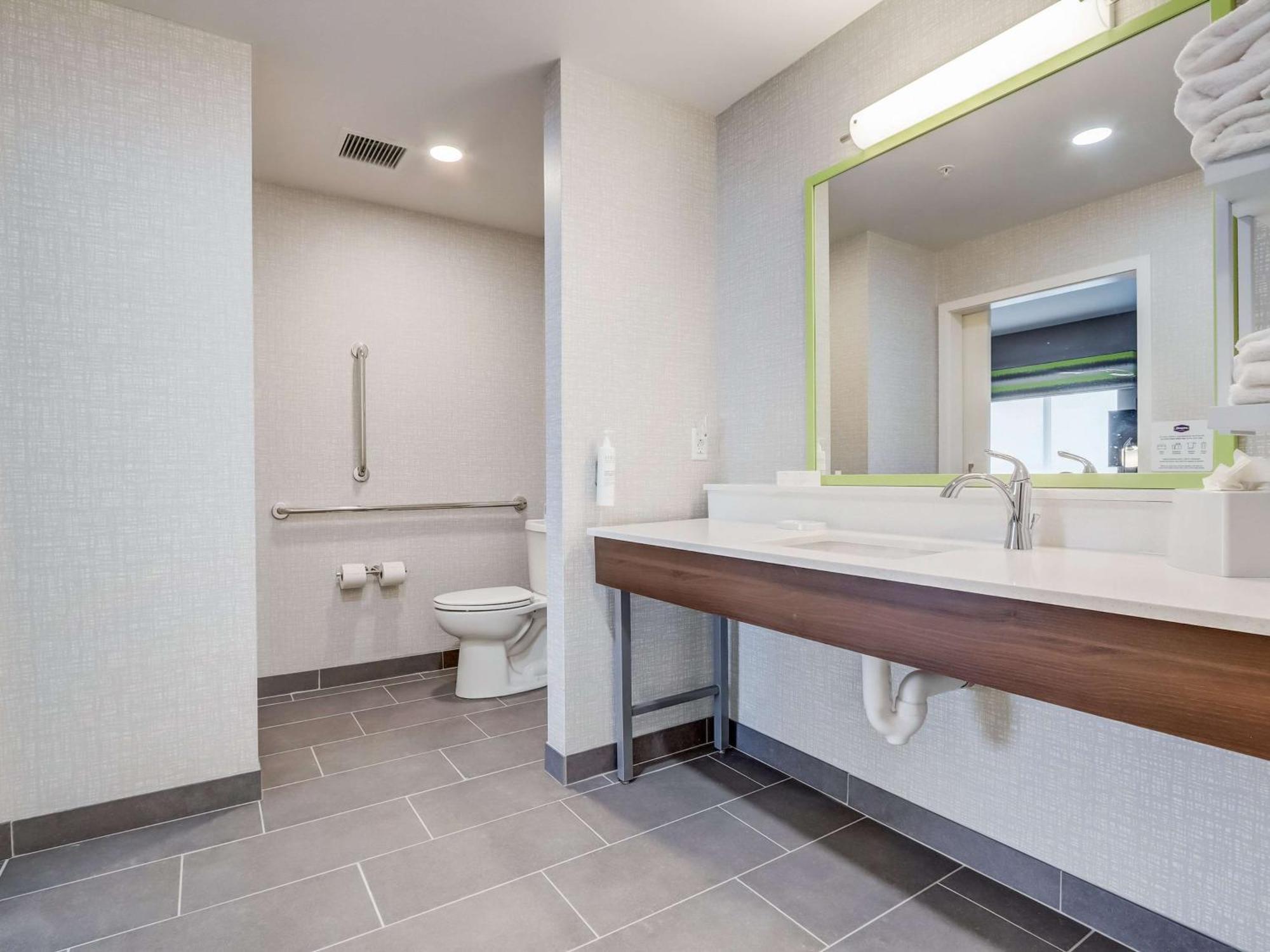 Hampton Inn & Suites Cincinnati Midtown Rookwood エクステリア 写真