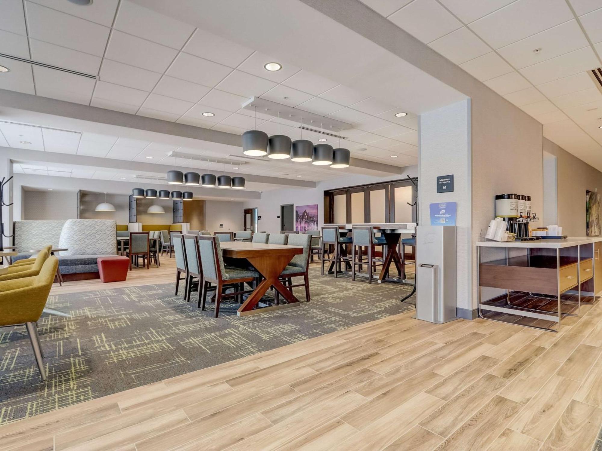 Hampton Inn & Suites Cincinnati Midtown Rookwood エクステリア 写真