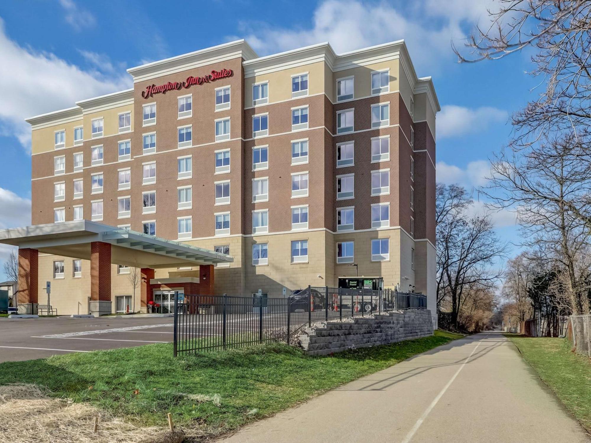 Hampton Inn & Suites Cincinnati Midtown Rookwood エクステリア 写真